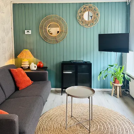 Het Zandhuisje 84 Apartman *